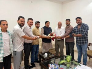 फिजियोथेरेपिस्टों की रिक्तियों पर राज्यसभा सांसद नरेश बंसल से मिला प्रतिनिधिमंडल, शीघ्र भर्ती की उठाई मांग